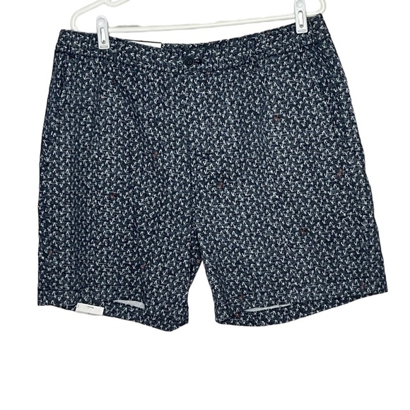 NWT Izod Saltwater Relaxed Classics Shorts Sz Large - Picture 1 of 7